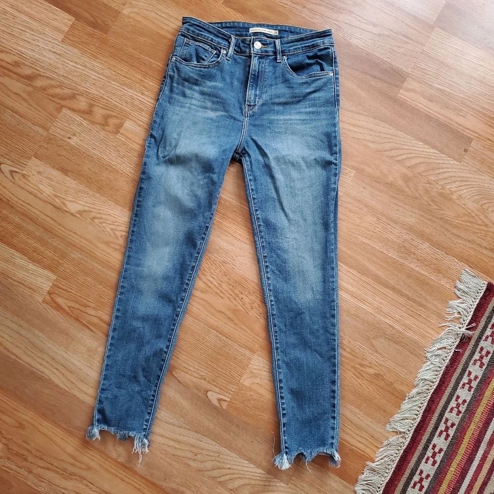 Levis 721 High Rise Skinny Stretch Size 28